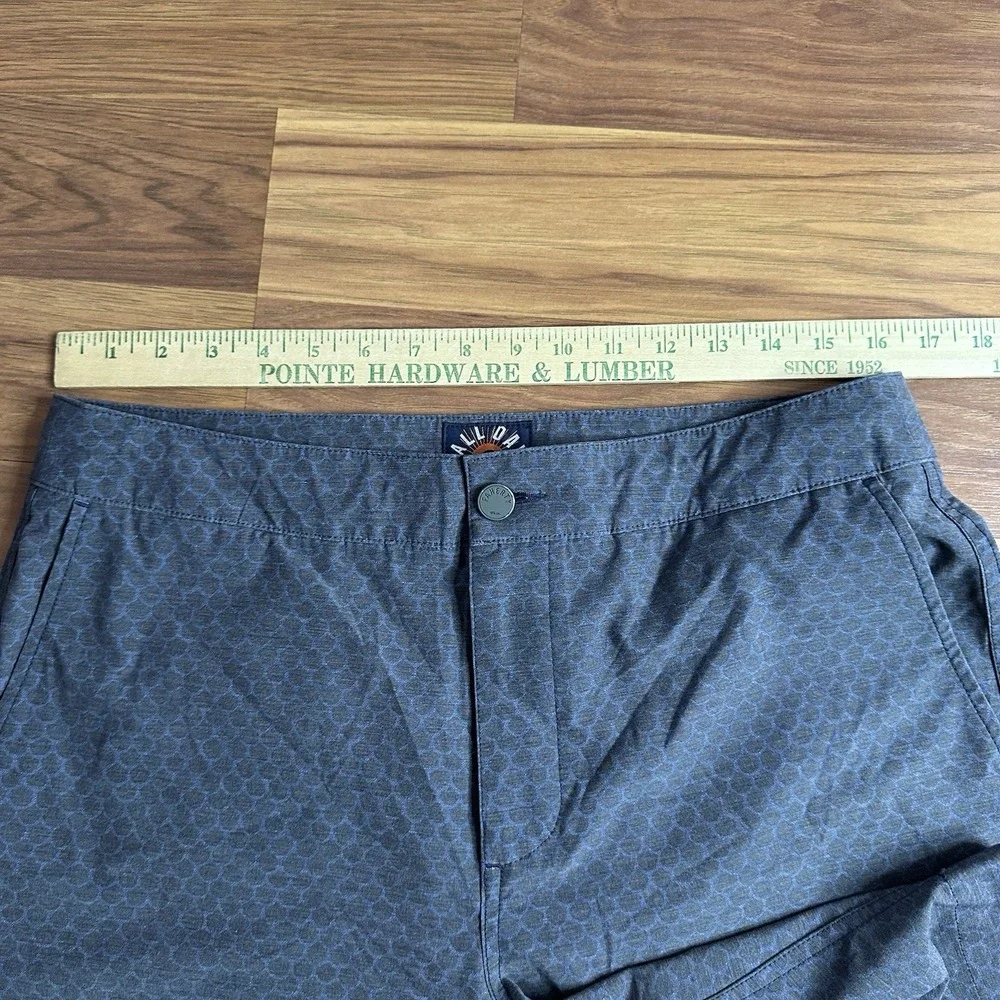 Faherty Shorts Mens 32 Gray All Day Shorts Hybrid Stretch Quick Dry Surf Casual